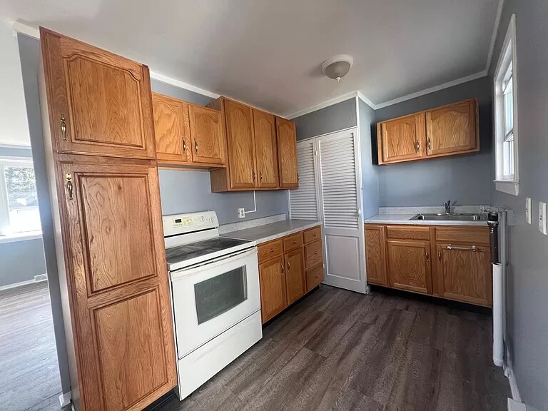 Building Photo - 50 Rooney Ave