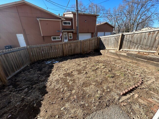 Building Photo - Your Private Oasis in Old Town Discover the "hidden gem" of The Melville.