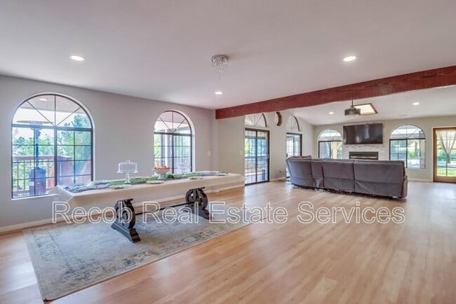 Building Photo - 3289 Altoro Ln