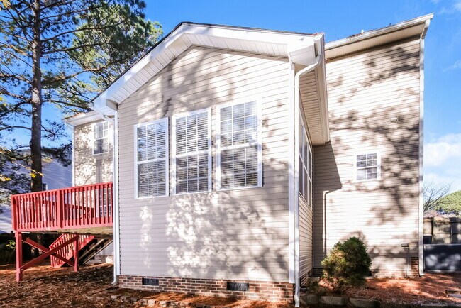 Building Photo - 8524 Bratt Ave