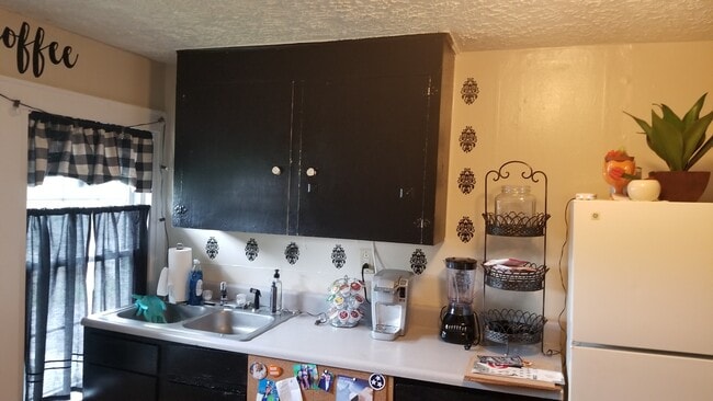 Building Photo - Mink Place Apartments