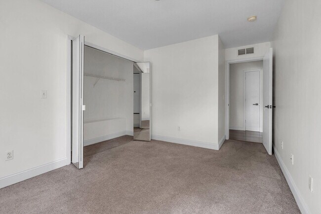 Building Photo - 2592 Eagles Cir