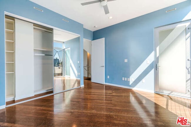 Building Photo - 2452 Penmar Ave