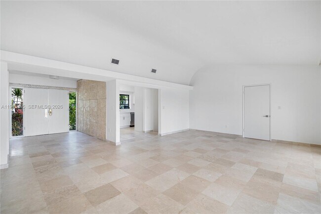 Building Photo - 7531 Beach View Dr