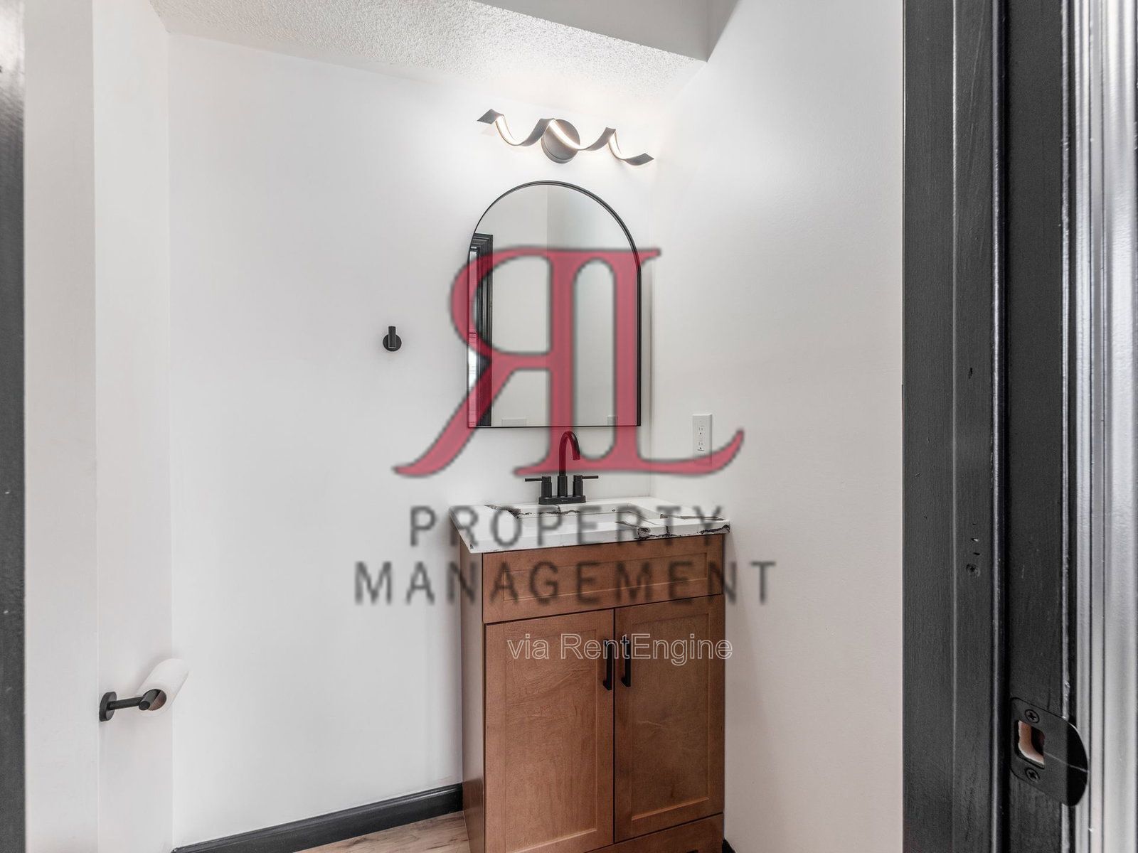 Building Photo - 5932 Waterview Dr