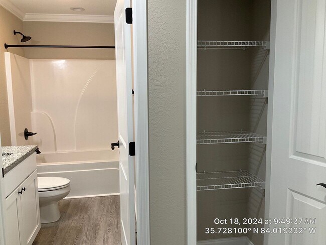 Building Photo - One Year Old - 3 Bedroom House