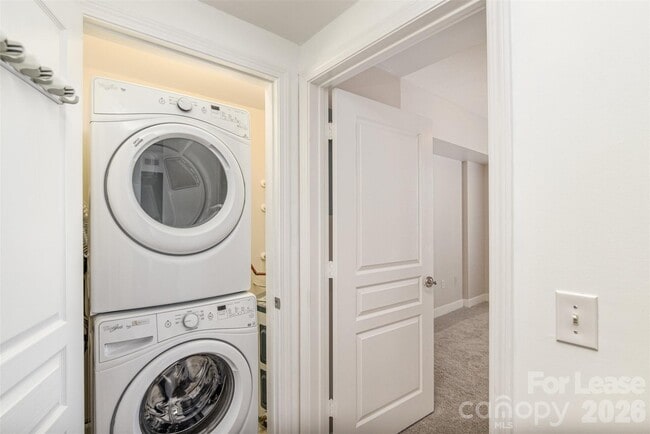 Building Photo - 1315 East Blvd