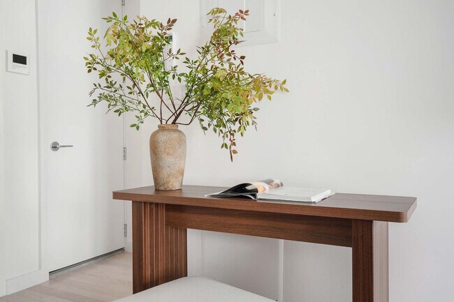 Building Photo - 317w E 14th St