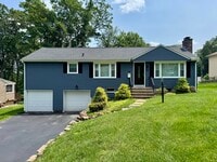 Building Photo - 18 Dogwood Rd