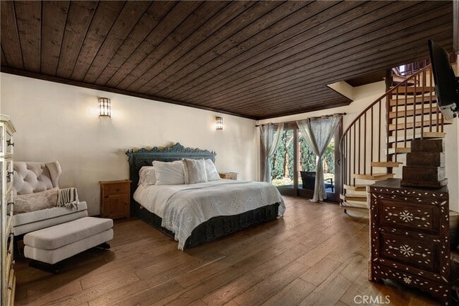 Building Photo - 3092 Laurel Canyon Blvd