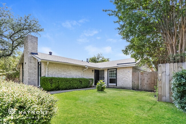 Building Photo - 737 Bluebonnet Dr
