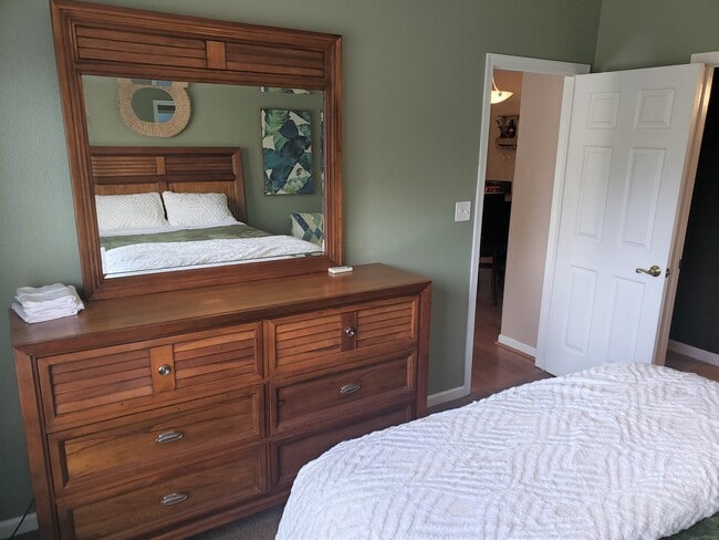 Building Photo - 701 Masters Row