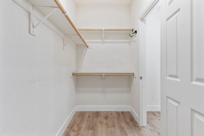 Building Photo - 1292 Paseo Belleza