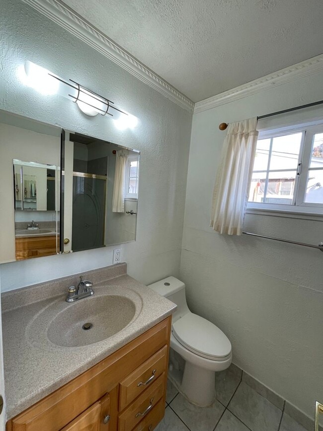 Building Photo - Nor Cal Realty, Inc - 3 bedroom 2 bath house with 2 car garage.