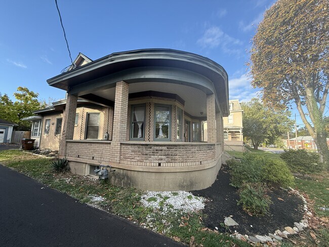 Building Photo - 1737 Compton Rd