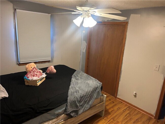 Building Photo - 60 Field St