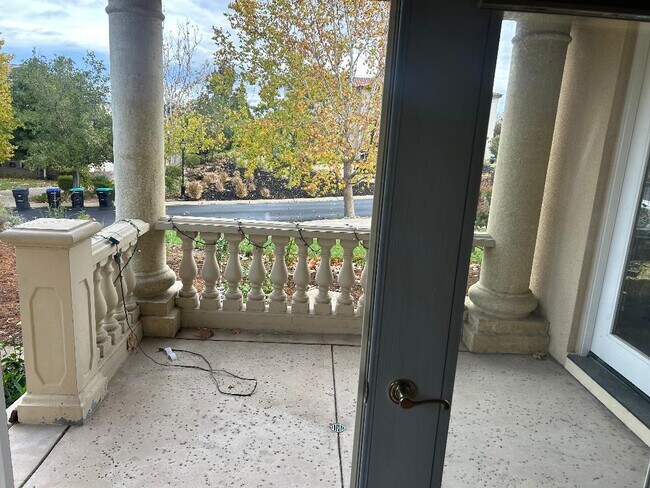 Primary Photo - 3721 Selvante St