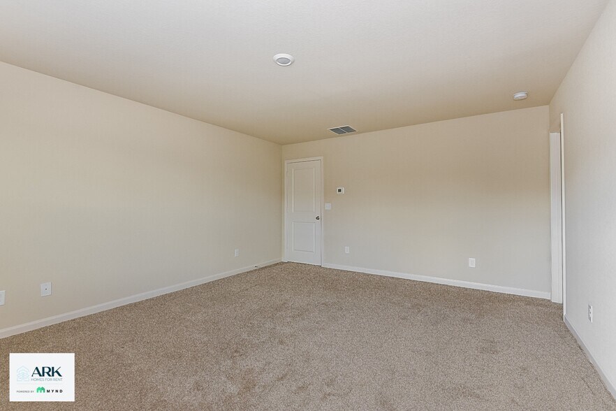 Building Photo - 153 Innis Brk Cir SW