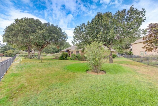 Building Photo - 5810 Sequoia Trace Ct