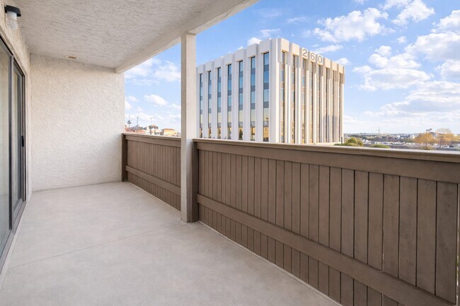 Building Photo - 8529 Hearth Dr