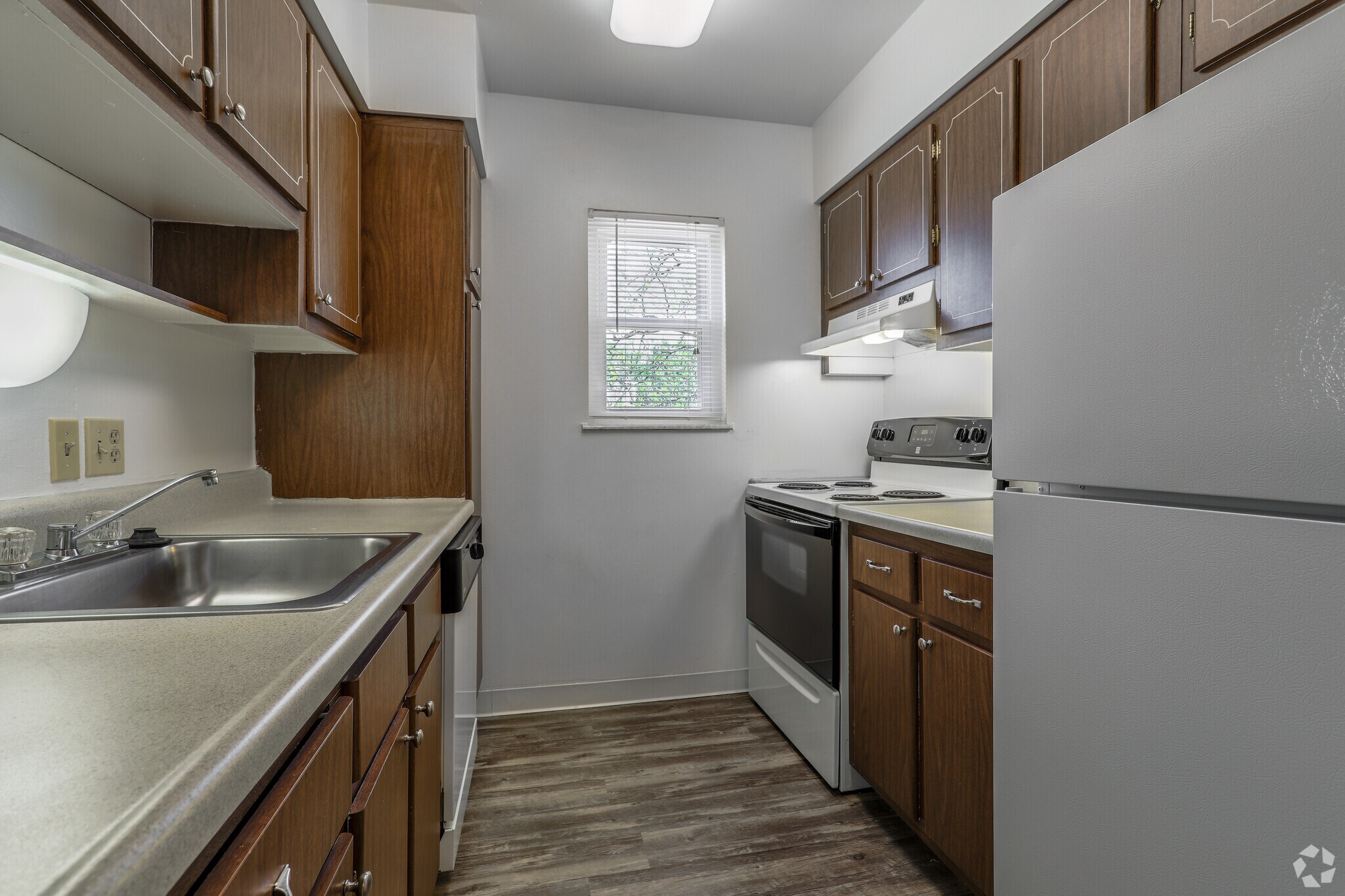 Coventry Village 23102364 N Limestone St Springfield OH 45503