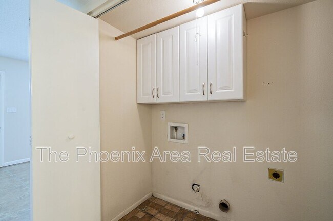 Building Photo - 6505 S El Camino Dr