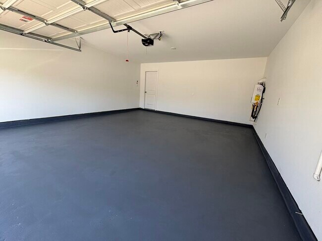 Building Photo - 6269 Alder Crk Dr