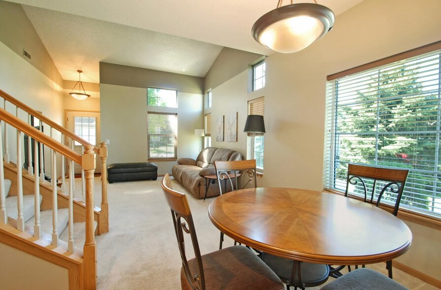 Building Photo - 140 Bridgewater Trl