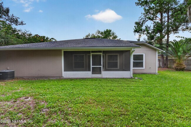 Building Photo - 1648 Glen Laurel Dr