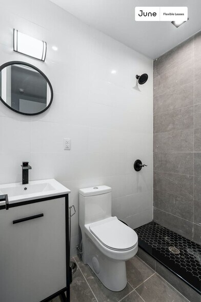 Building Photo - Trendy Private ROOM in Bedford-Stuyvesant