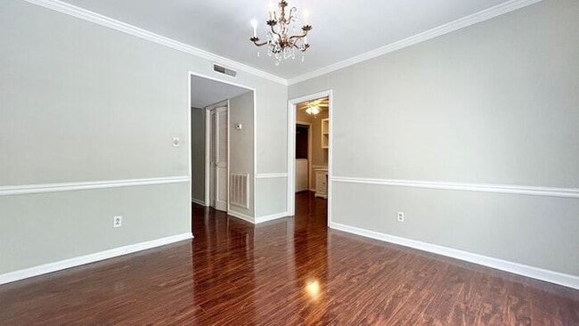 Building Photo - Rare Cross Creek 2 Bedroom-2.5 Bathroom Townhouse, Available NOW!