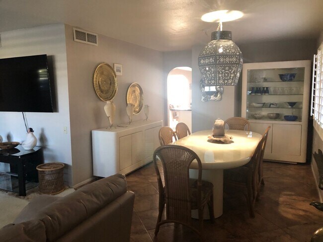 Building Photo - Amazing Golf Course Views in Leisure World a 45+ Active Adult Resort Community.  Available June t...