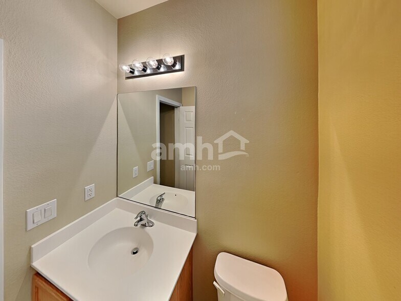 Building Photo - 7707 Crystal Village Ln