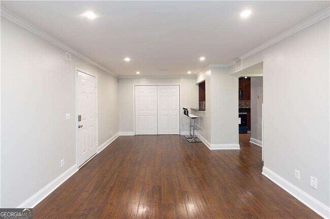 Building Photo - 2657 Lenox Rd NE