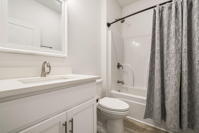 Building Photo - 4902 Kensington Ln