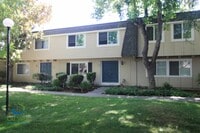 Building Photo - $3695 - Fully Remodeled 3Bd / 3Ba Large Townhome in Santa Teresa area