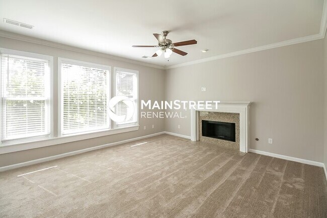 Building Photo - 4 Bedroom Pet-Friendly Home in Ellenwood, ...