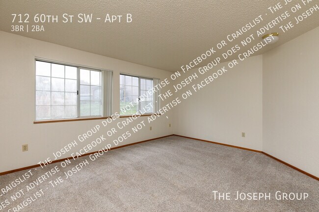 Building Photo - 712 60th St SW