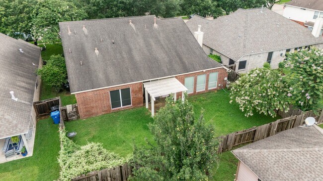 Building Photo - 17611 Emerald Garden Ln