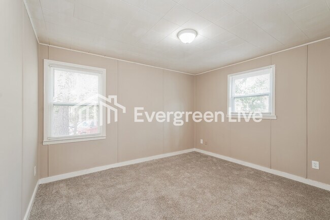 Building Photo - 2835 Fairmount St