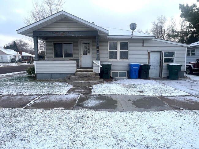 Building Photo - 1257 E Fremont St