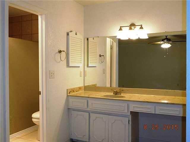 Building Photo - 10560 Crete Dr