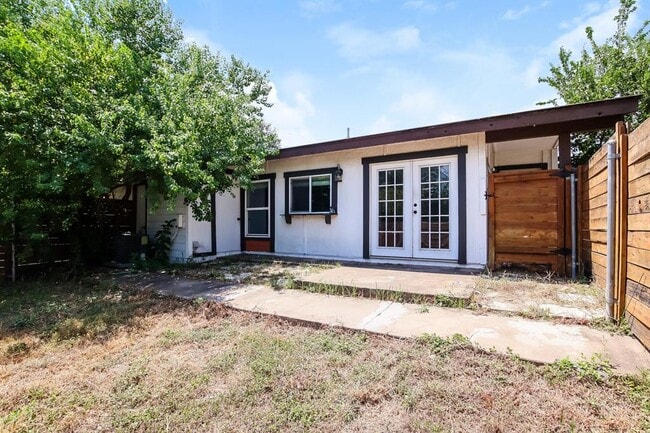 Building Photo - 2717 Parker Ln