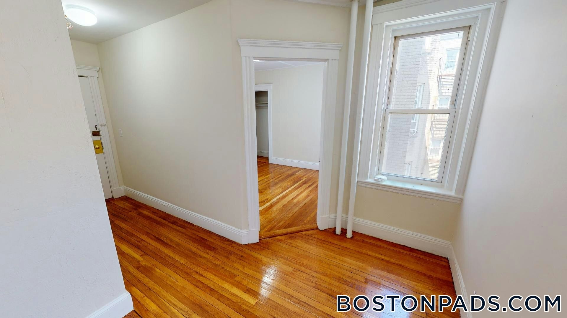 Building Photo - 1191 Boylston St