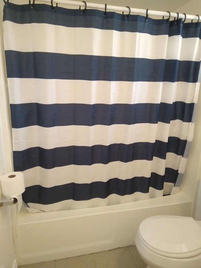 Building Photo - 3 Bed / 2 Bath Home + 1 bed / 1 bath Casita & work shop