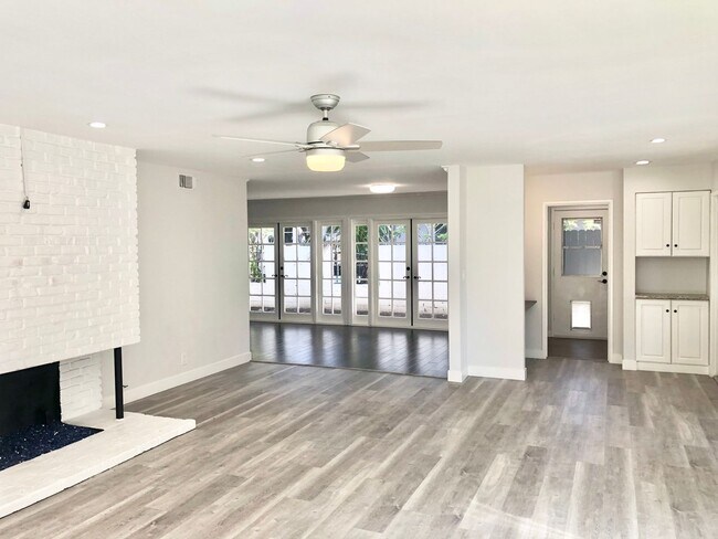 Building Photo - 3 Bed 2 Bath Single Family Home in Eastbluff