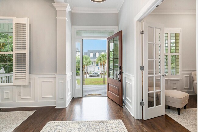 Building Photo - 200 N Ladd Ct