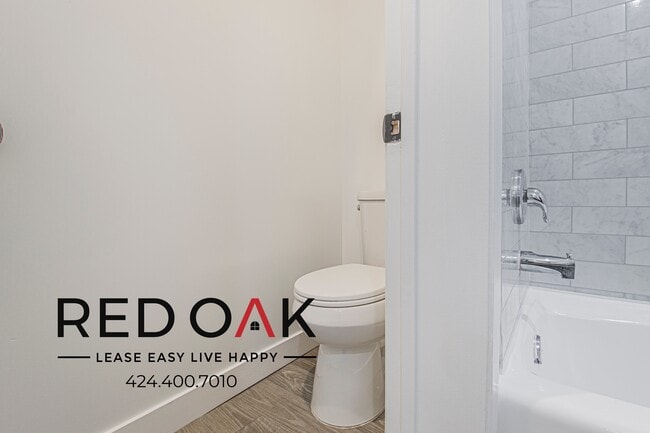 Building Photo - 2965 Waverly Dr