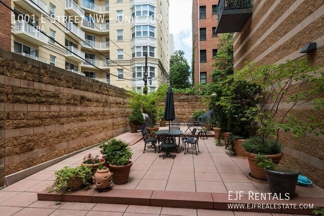 Building Photo - 1001 L St NW