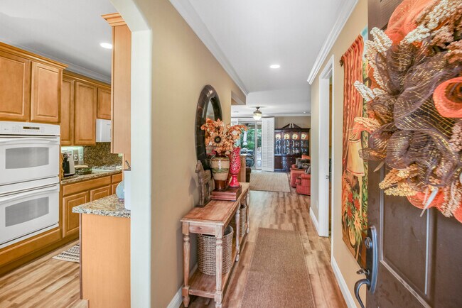 Building Photo - 41538 Corte Jalisco